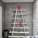 Stylish Escape * Тирана